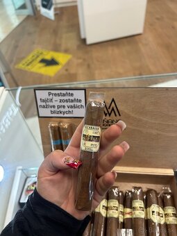 Traveler Charles de Gaulle – bundle 18 ks v humidore - 4