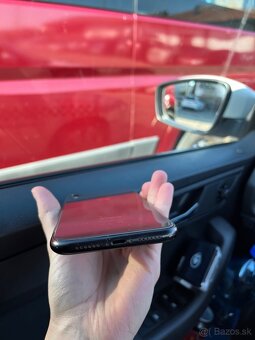 iphone XR - 4