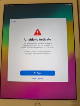 Apple iPad 6th Gen 2018 - 4