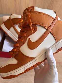 Nike Dunk SE high “ Monarch “ - 4