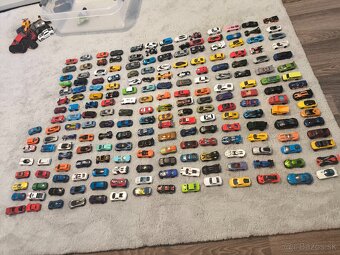 216 ks Hotwheels - iba v celku - 4