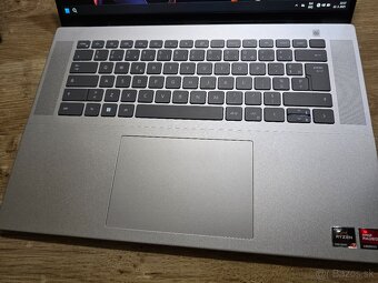 Velky 16 palcovy a Kovovy Dell Inspiron 16 5625 s procesorom - 4