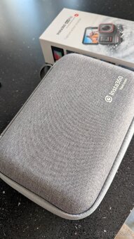 Insta 360 Ace Pro + nahradna bateria - 4