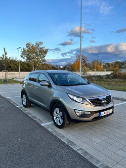 Kia Sportage 2.0 CRDi AWD - 4