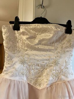 Ružové svadobné šaty - 4