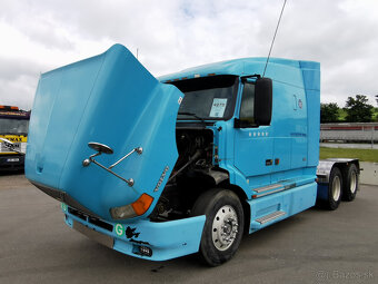 Prodám tahač návěsů VOLVO VVN EURO 3 retardér - 4