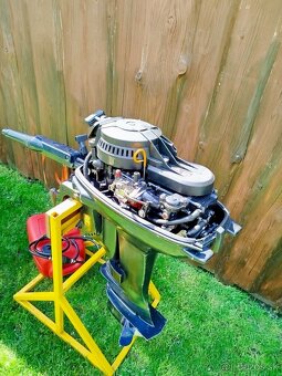 ZÁVESNÝ LODNÝ MOTOR EVINRUDE 5HP 4T - 4