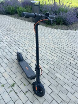 Predám kolobežku Ninebot KickScooter E2 Pro E - 4