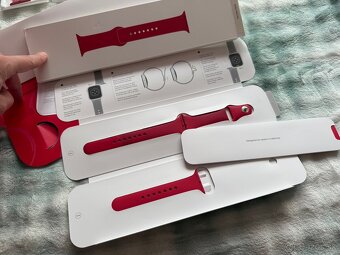 Apple Watch 7 41mm 32GB Product Red Aluminium GPS - 4