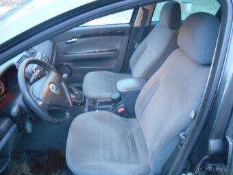 Predam Fiat Croma 2,2 benzin+LPG, automat - 4