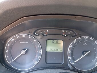 Škoda Octavia 1.9tdi - 4