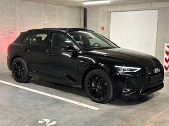 AUDI E-TRON 55 QUATTRO S EDITION DPH ZÁRUKA - 4