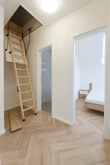 Bývaj tieto Vianoce v úplne novom mezonete. Prvý nájomca - 4