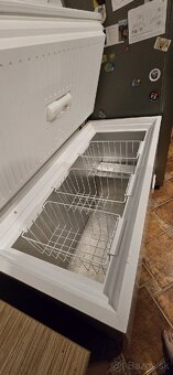 Truhlicová mraznička 400l - 4