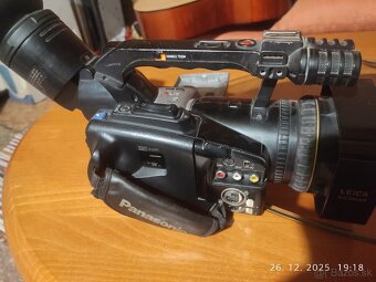 Panasonic AG- DVX100 - 4