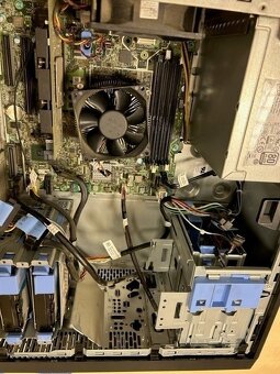 Dell PowerEdge T130 - 4