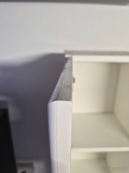 Kúpelnová skriňa - 4