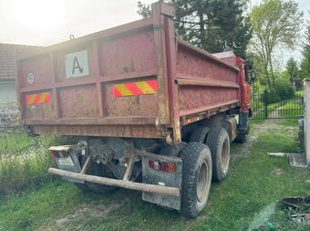 Tatra 815 sklápěč - 4