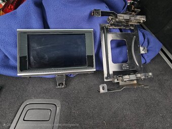 Displej 4G+držiak audi A6/A7 C7 - 4