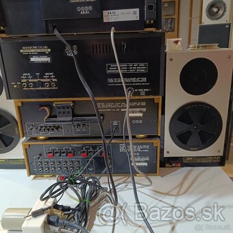 AKAI - 4