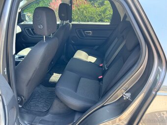 Land Rover Discovery - 4