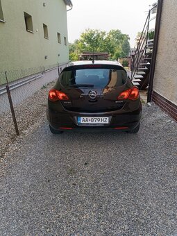 Opel Astra j 1.7 cdti - 4