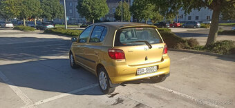 Toyota Yaris 1.0 VVTi 1999 - 4