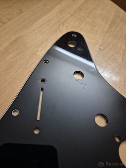 Original Fender USA pickguard - 4