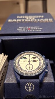 OMEGA x Swatch – MoonSwatch „Earthphase Moonshine Gold“ - 4