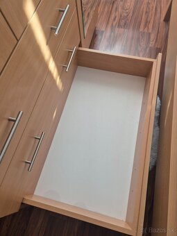 Predám skriňu a posteľ - 4