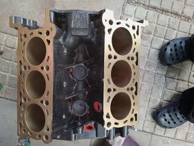 Stolík V6 3.0 - 4