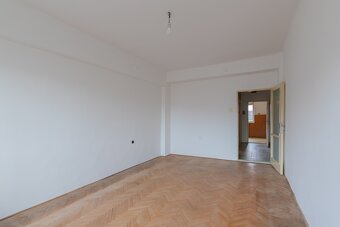 Znížená cena - 3 Ibový byt v lukratívnej lokalite - 4