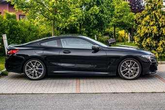 BMW Rad 8 M850i xDrive Coupé - 4
