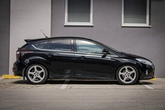 Ford Focus 1.6 182k EcoBoost SCTi Titanium - 4
