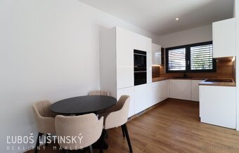 Veľký 3-izb.byt + parkovanie, vlast. kúrenie, fotovoltaika - 4