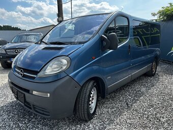 🚐 Opel Vivaro 1.9 CDTI (2007) - 4