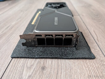 Nvidia GeForce RTX 3080 Founders Edition - 4