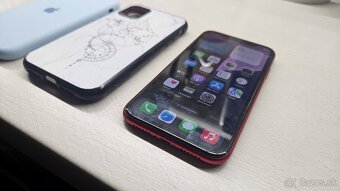 Apple iPhone 11 RED product 64GB - nová batéria - 4