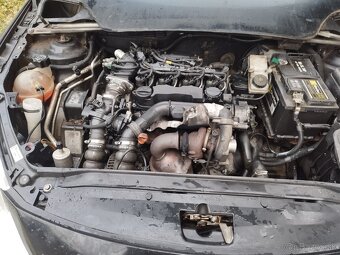Rozpredam na náhradné diely Peugeot 307 - 4