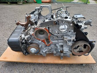 Motor Ford Mondeo - 4