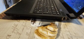 Lenovo - 4