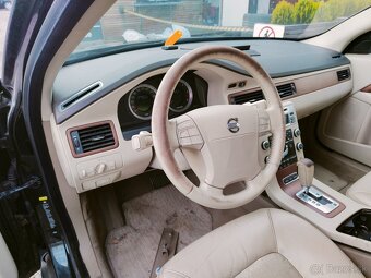 Volvo XC70 D5 136kw - Náhradní díly - 4