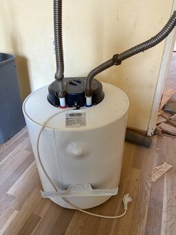 Predam elektricky ohrievac vody 50l - 4