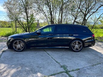 Mercedes-Benz E400d T 4matic AMG 3/2019 - 4