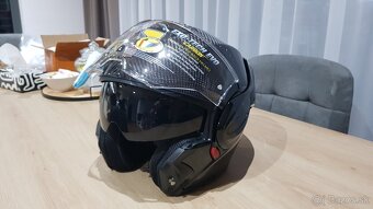 Predám prilbu Scorpion EXO TECH EVO CARBON veľ. L - 4