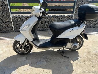 Piaggio Fly 125 - 4