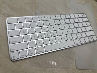 Apple Magic Keyboard Touch ID - 4