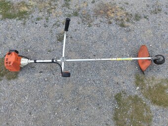 Krovinorez Stihl fs 80 - 4
