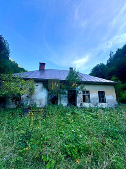 Predaj pozemok 40á, usadlosť pod Donovalmi so starým RD - 4