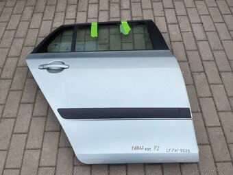 škoda fabia 2 blatnik dvere svetlo zrkadlo napravnica - 4